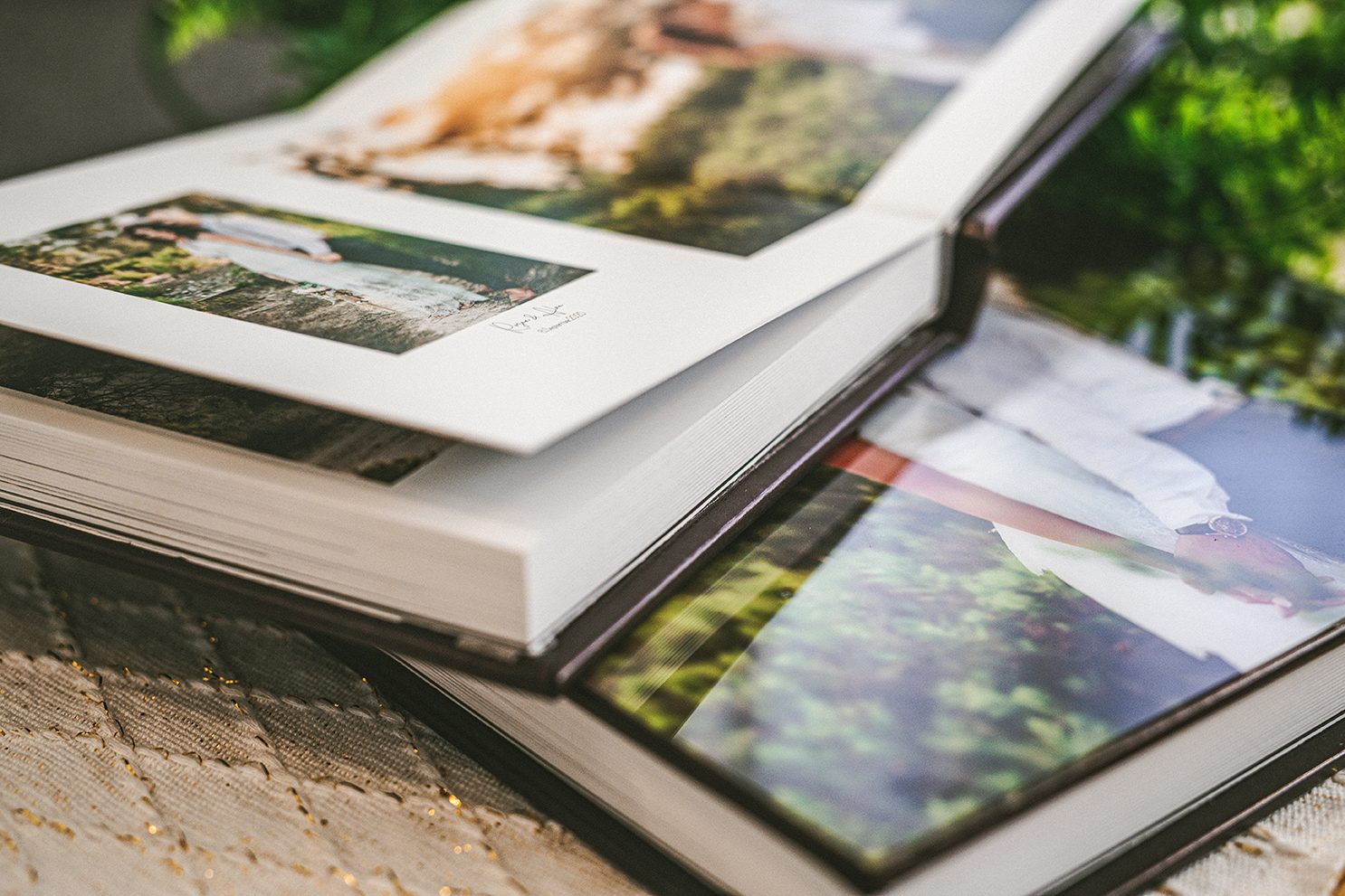 Pages intérieures d'un album, papier épais